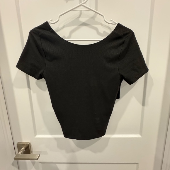 Hollister cross back cropped shirt - Picture 4 of 6